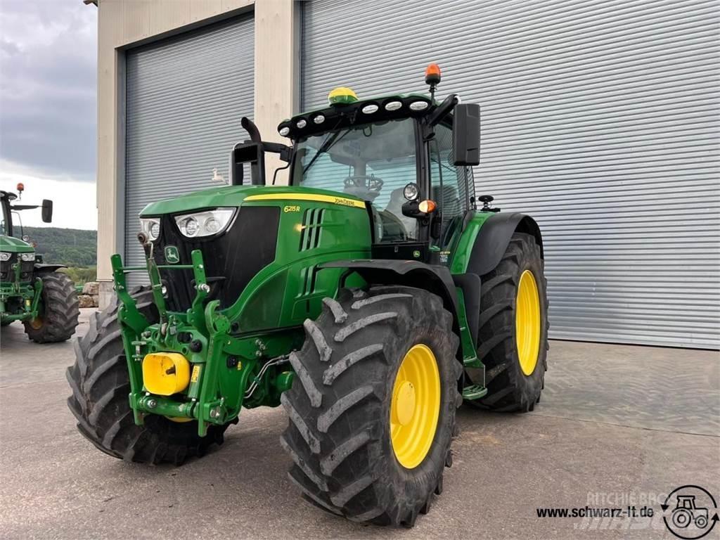 John Deere 6215R Traktoren