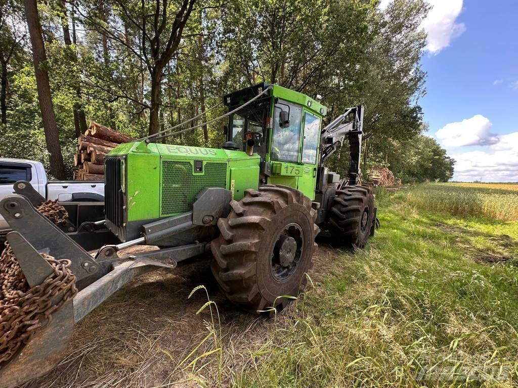 Equus 175N UN Stammholzschlepper