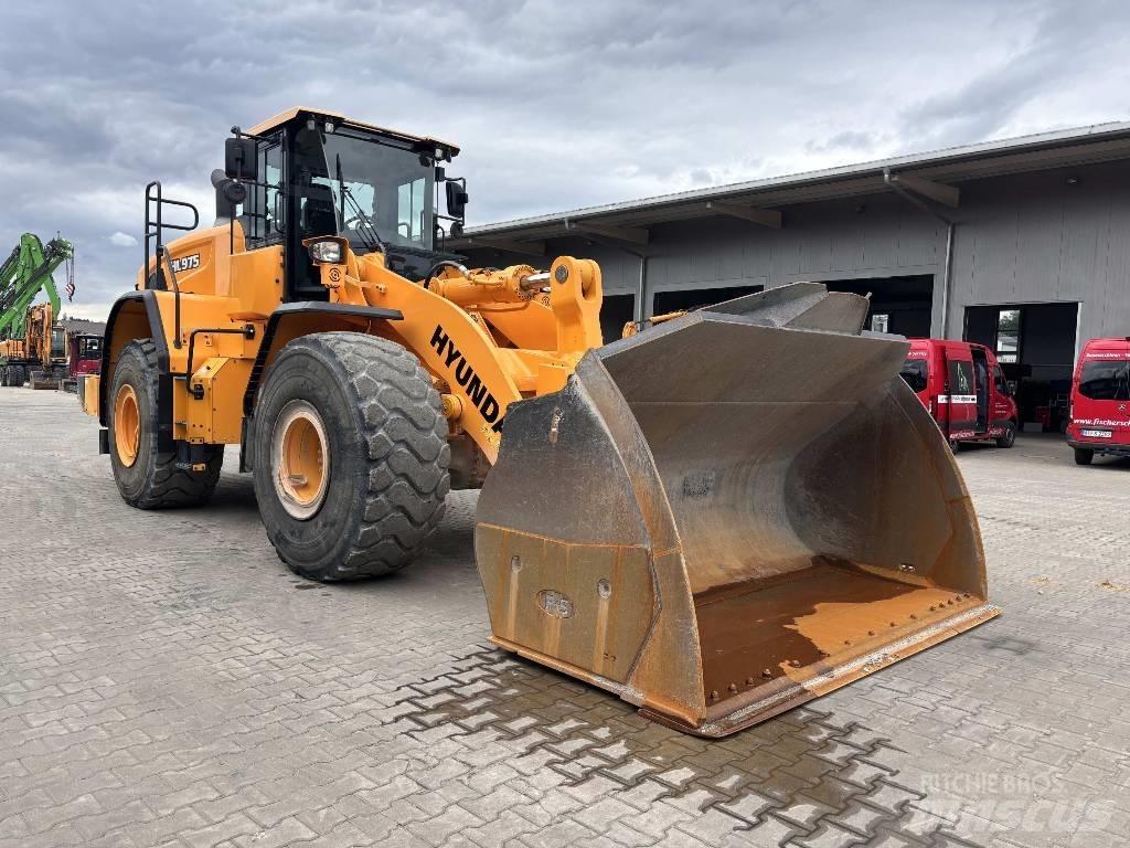 Hyundai HL 975 Radlader