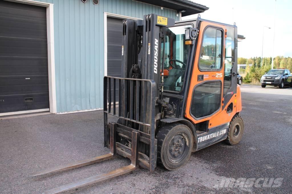 Doosan D 25 S Dieselstapler