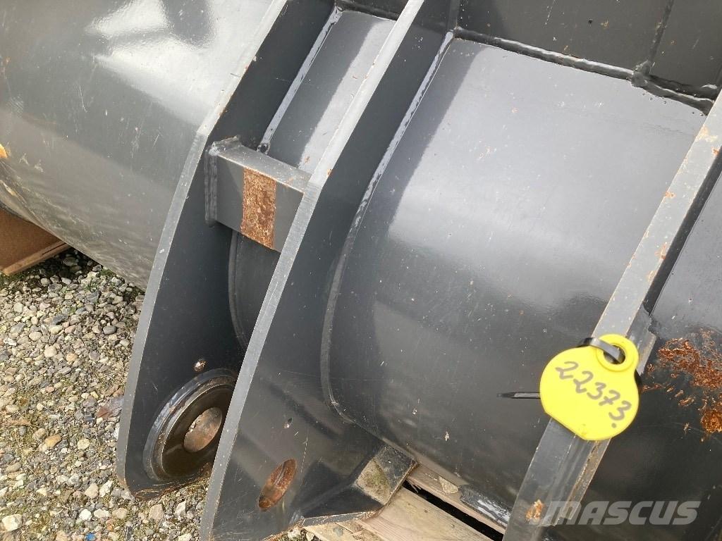 CASE 821 Skovl Radlader