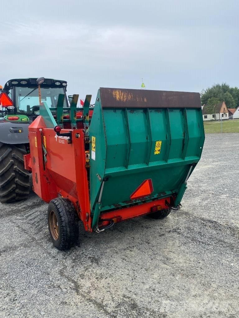Kverneland KD832 Ballenschredder, -schneider und -wickler