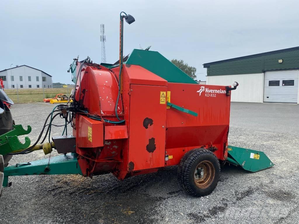 Kverneland KD832 Ballenschredder, -schneider und -wickler