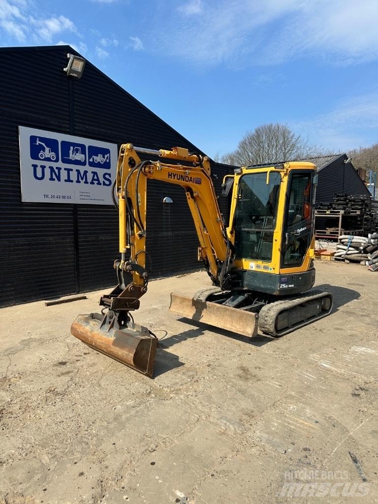 Hyundai 25 Z-9 Minibagger < 7t