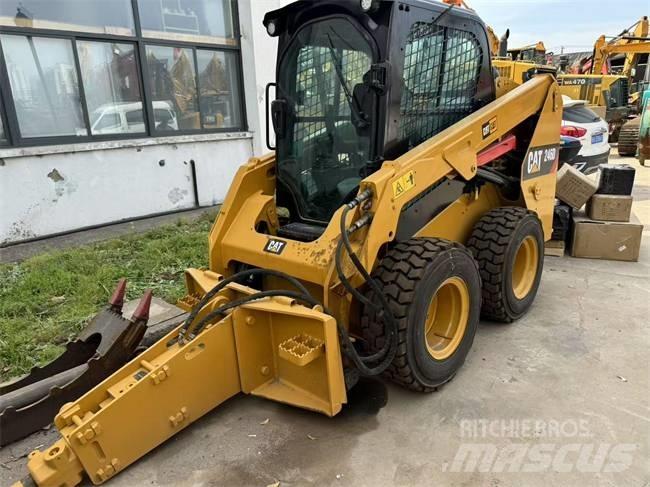 CAT 246 D Kompaktlader