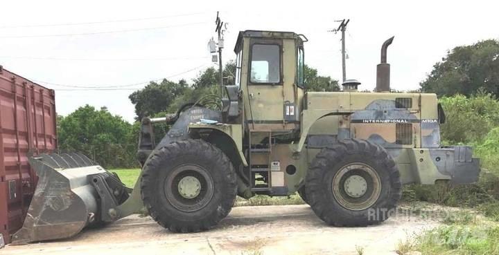 International M10 Radlader