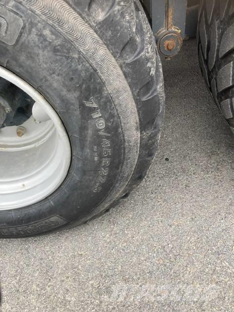 Junkkari J 18 Kippanhänger