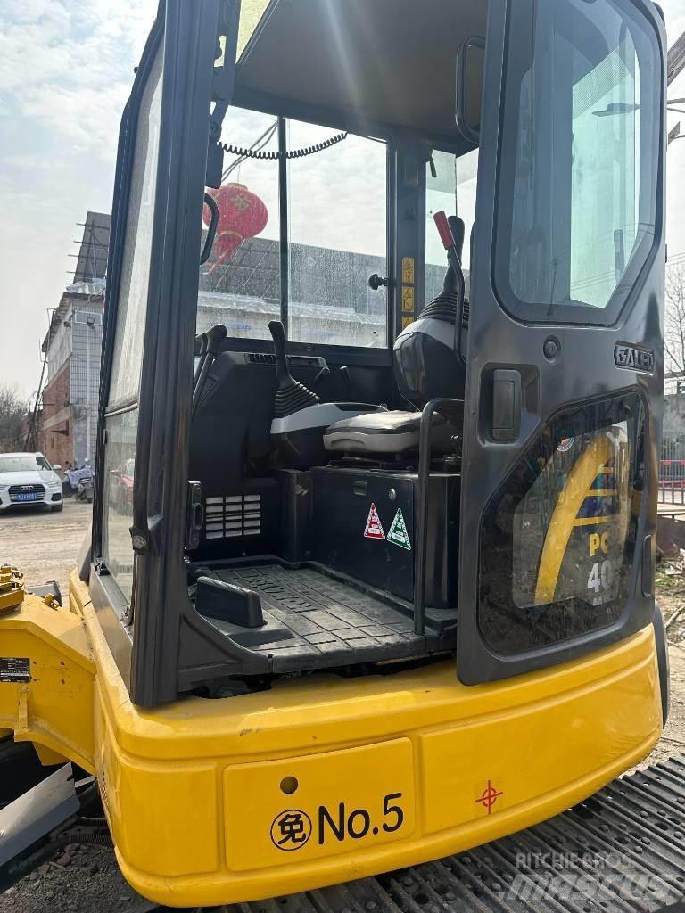 Komatsu 40MR Raupenbagger