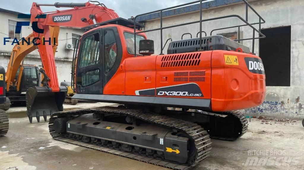 Doosan DX 300 LC Midibagger  7t - 12t