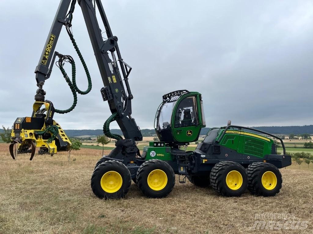 John Deere 1170G Harvester