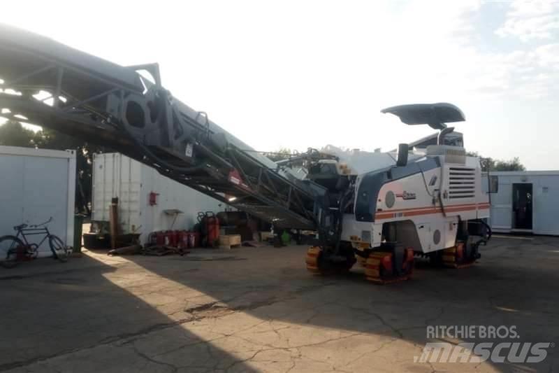 Wirtgen W100F Andere Fahrzeuge