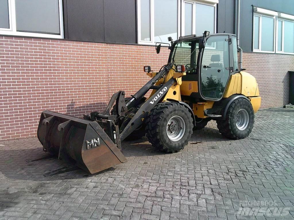 Volvo L25B Radlader