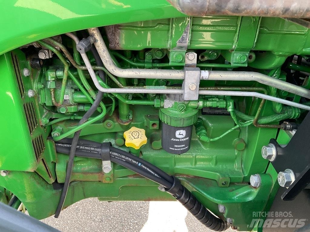John Deere 5100 R Traktoren