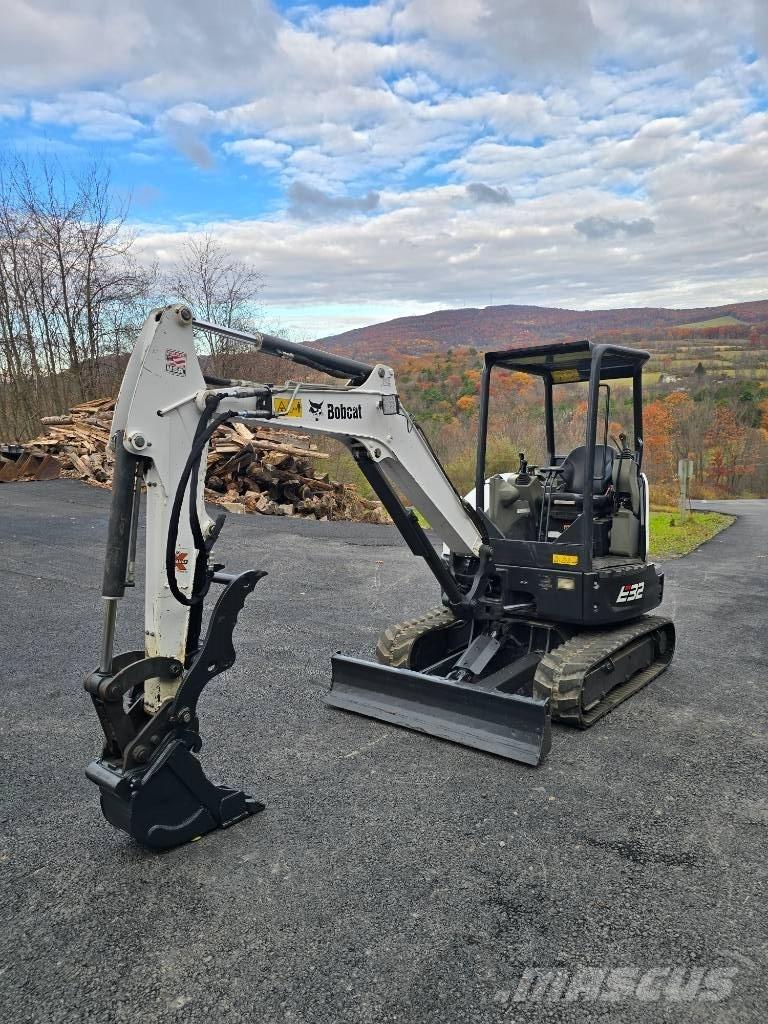 Bobcat E 32 Minibagger < 7t