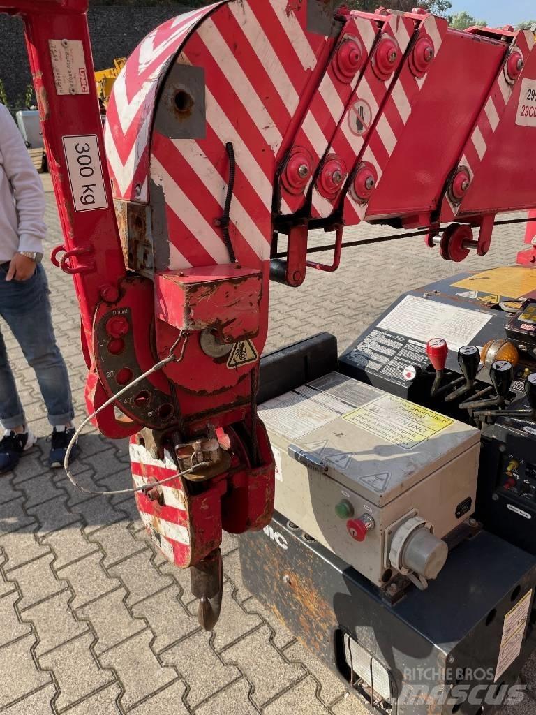 Unic URW-295 Minikrane