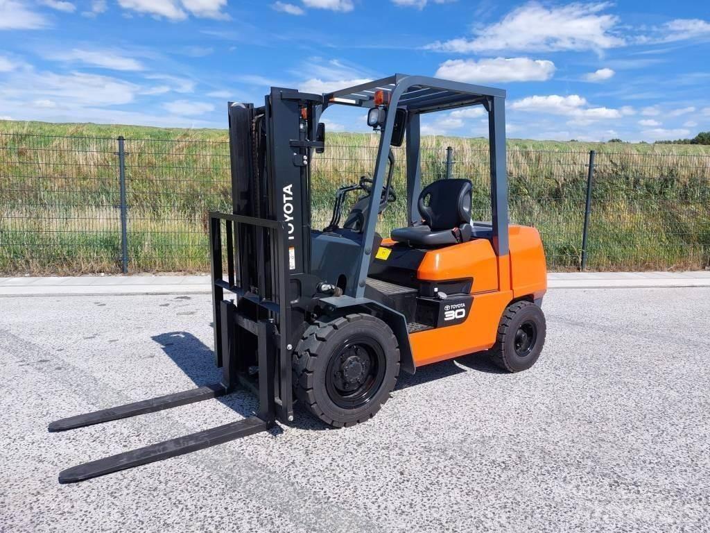 Toyota FDZN30 Dieselstapler