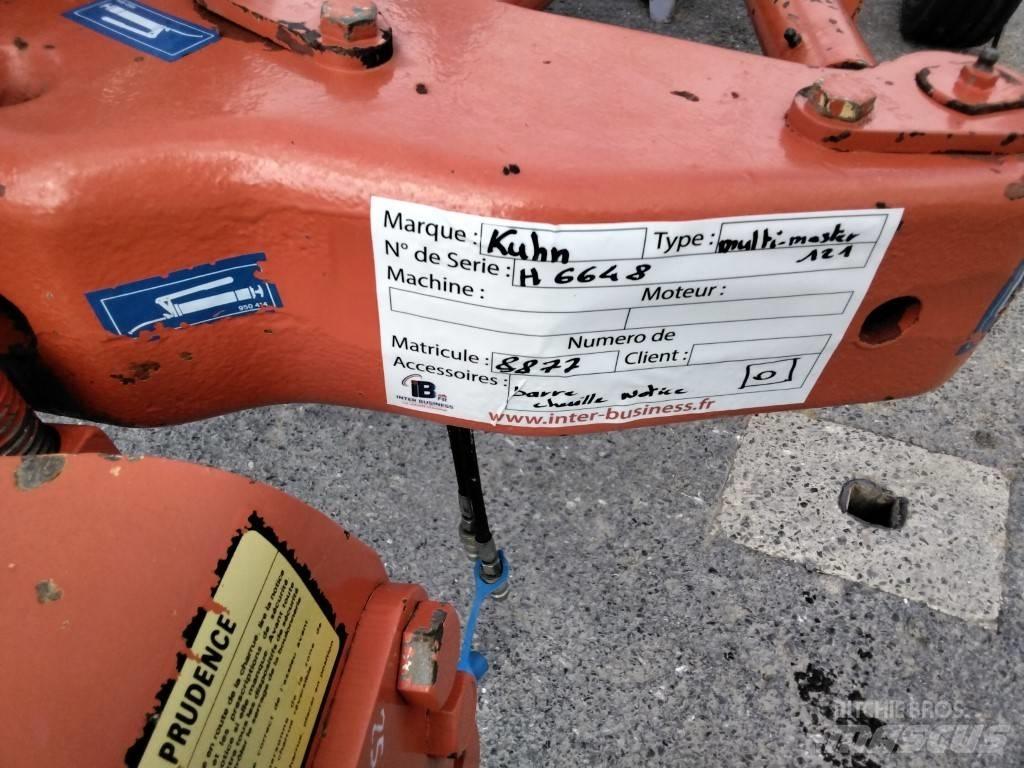 Kuhn VARIMASTER 121 Wendepflüge