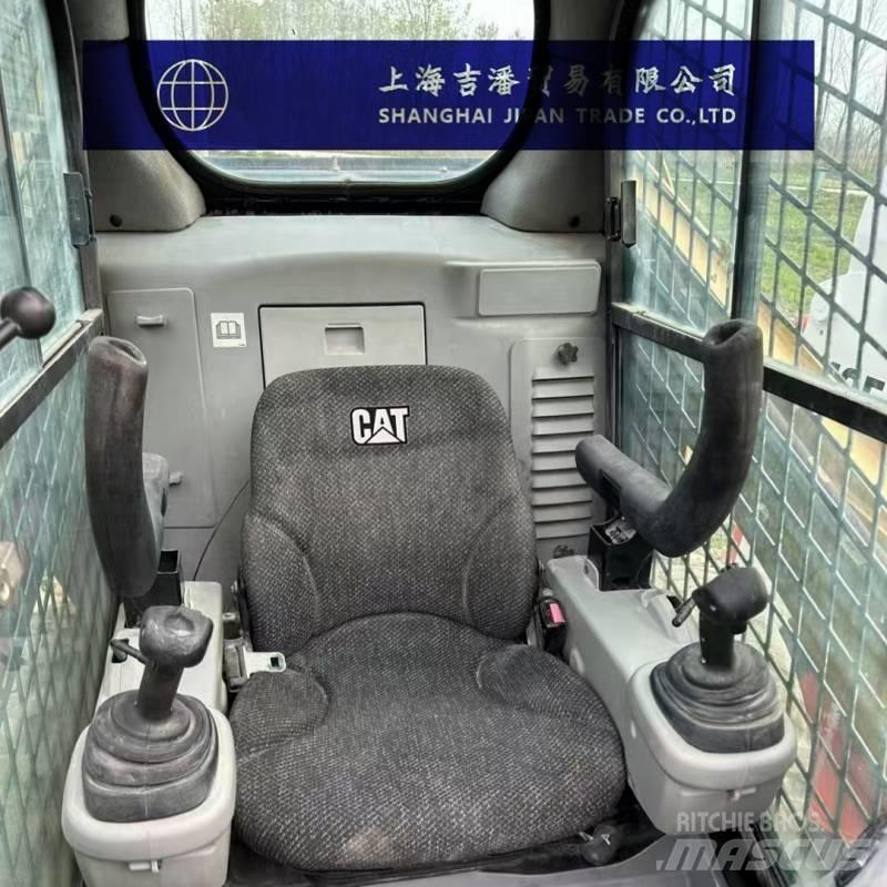 CAT 246 C Kompaktlader
