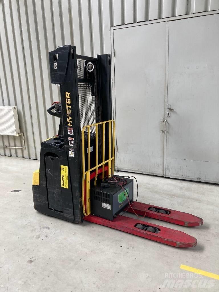 Hyster S 1.2 Deichselstapler