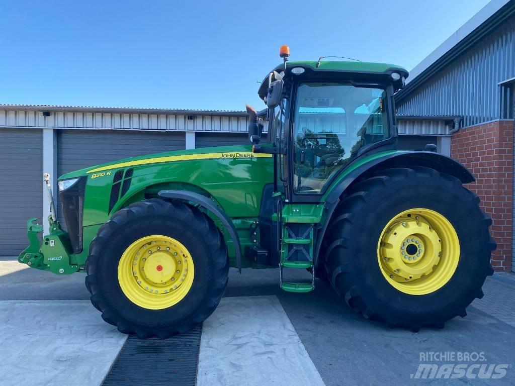 John Deere 8310 R Traktoren