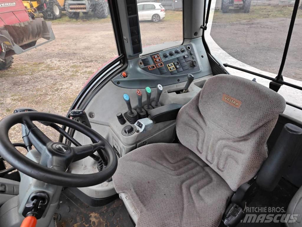 Valtra T 193 Traktoren