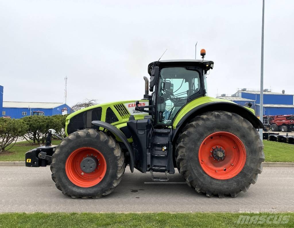 CLAAS Axion 950 Traktoren