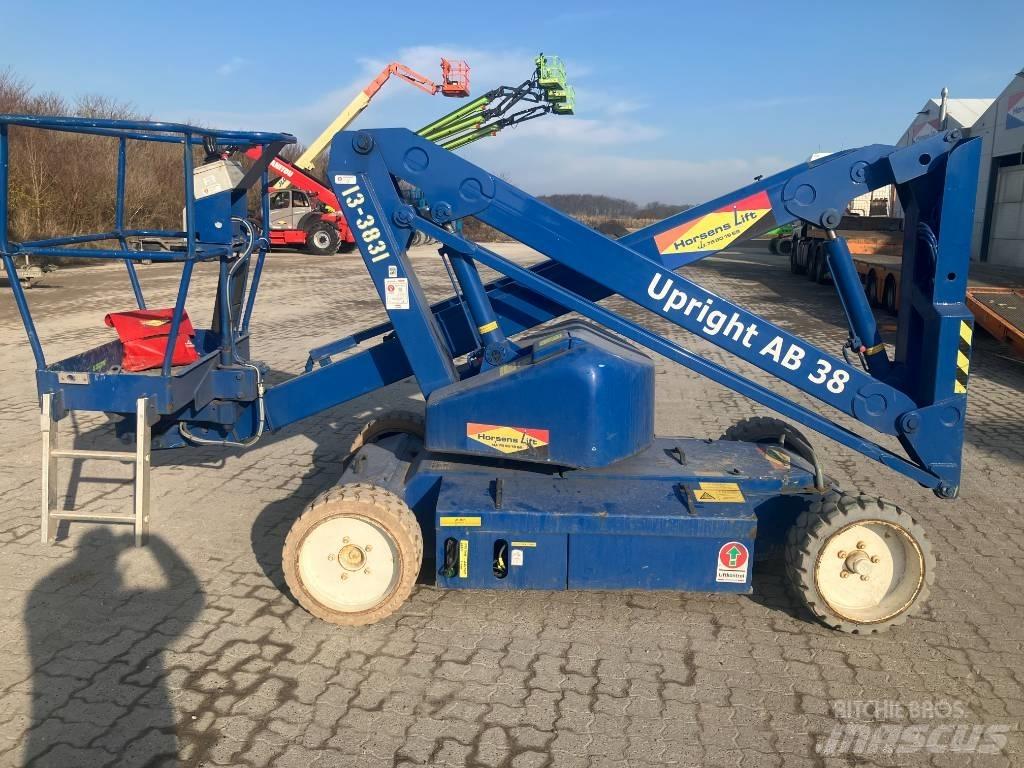 UpRight AB38N Gelenkteleskoparbeitsbühnen