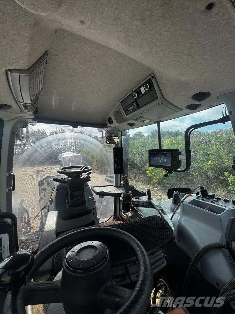 Valtra T 235 Direct Traktoren