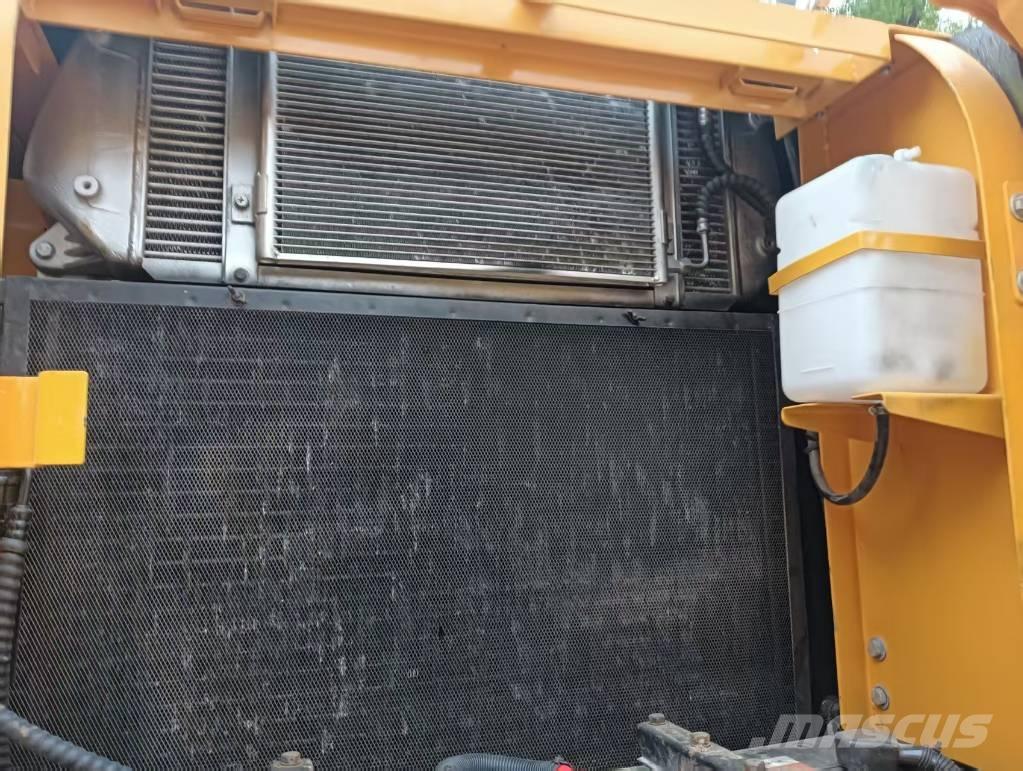 Hyundai 220 LC-9T Raupenbagger