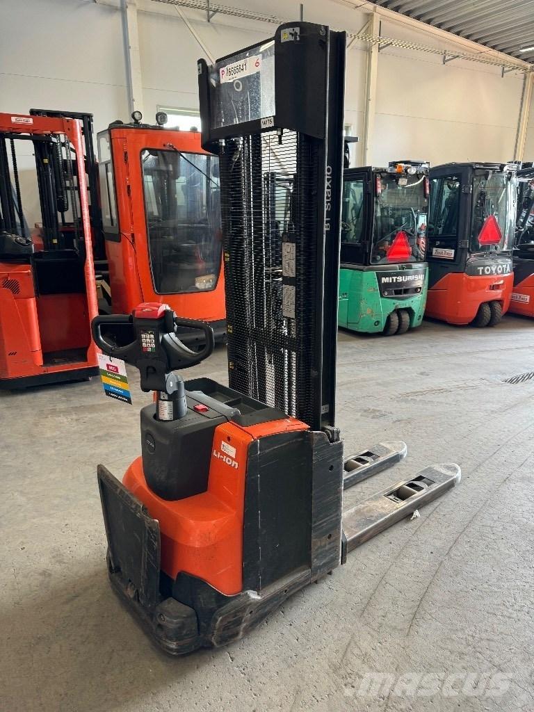 Toyota SWE140L Deichselstapler