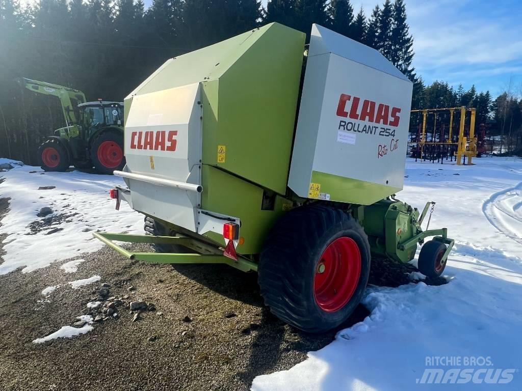 CLAAS Rollant 254 RC Rundballenpressen