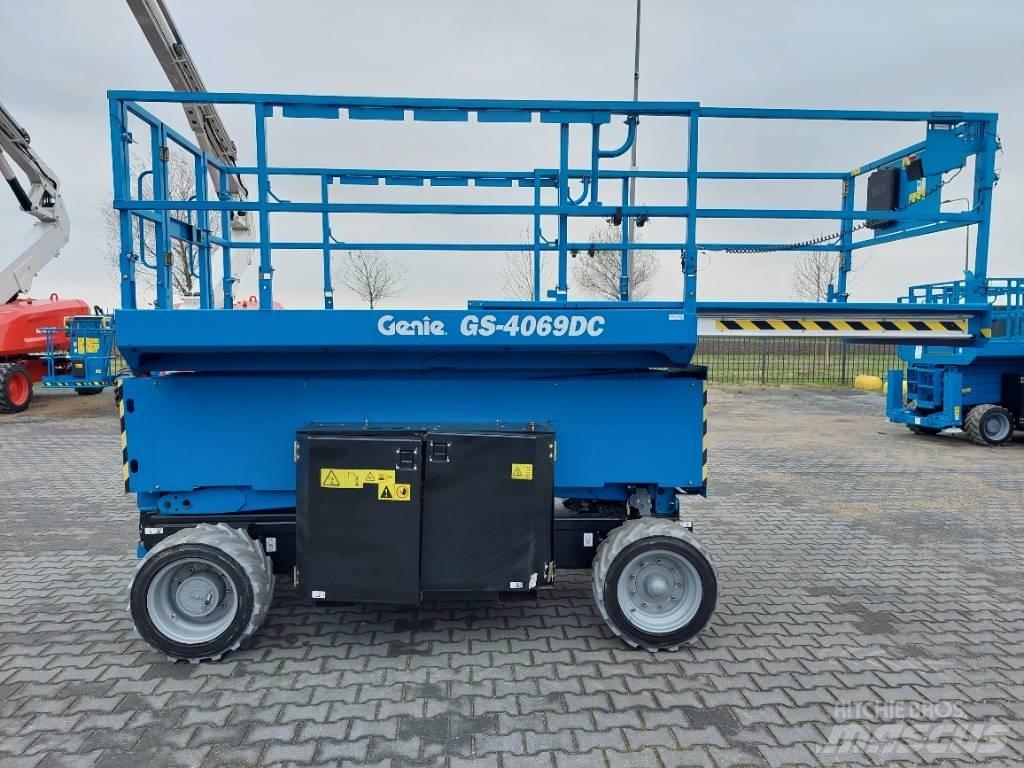 Genie GS 4069 DC Scheren-Arbeitsbühnen