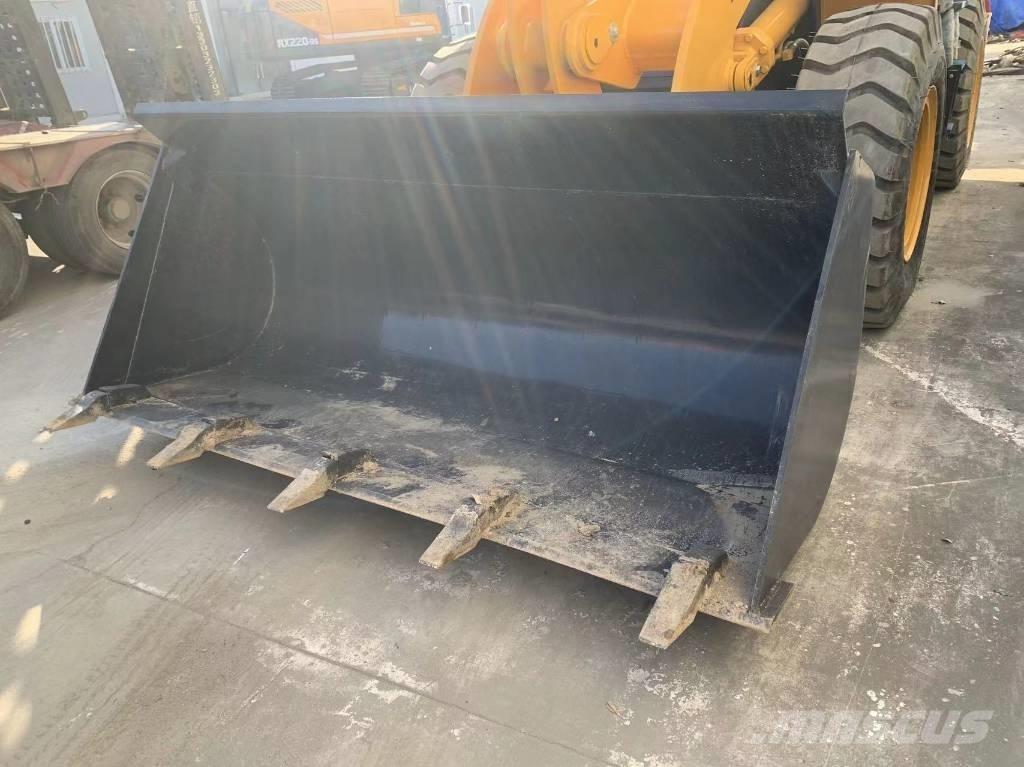 LiuGong CLG 835 Radlader