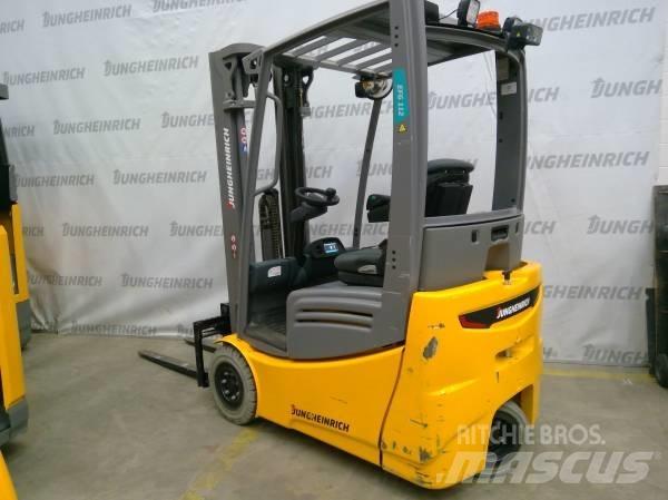 Jungheinrich EFG 112 Elektrostapler