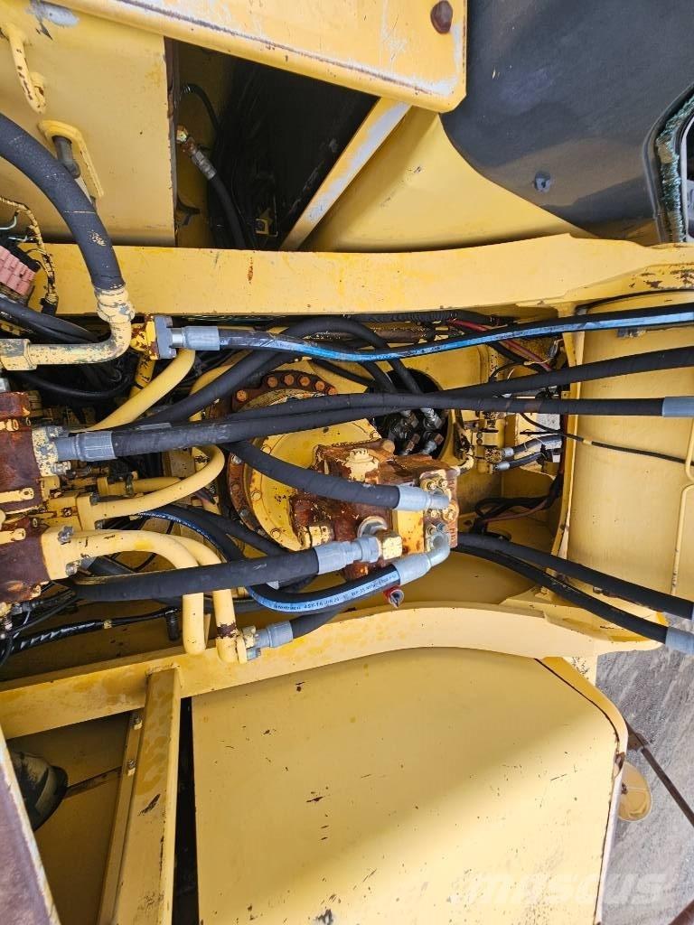 Komatsu PC 300 LC-7L Raupenbagger