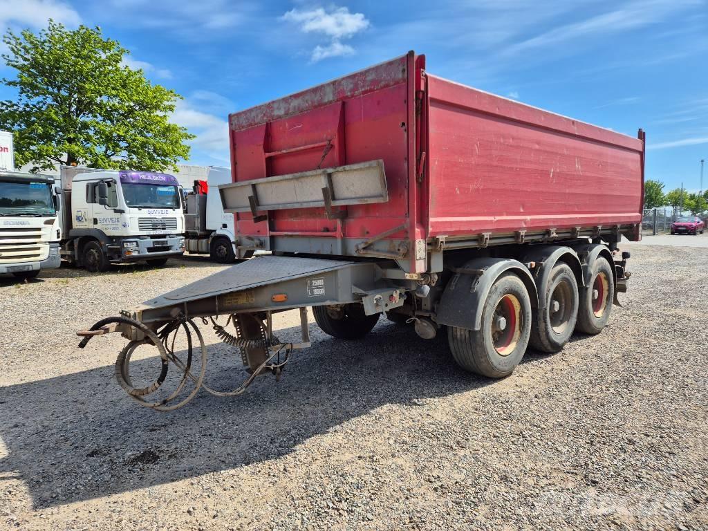 Nopa 3 axle tipper Kipper