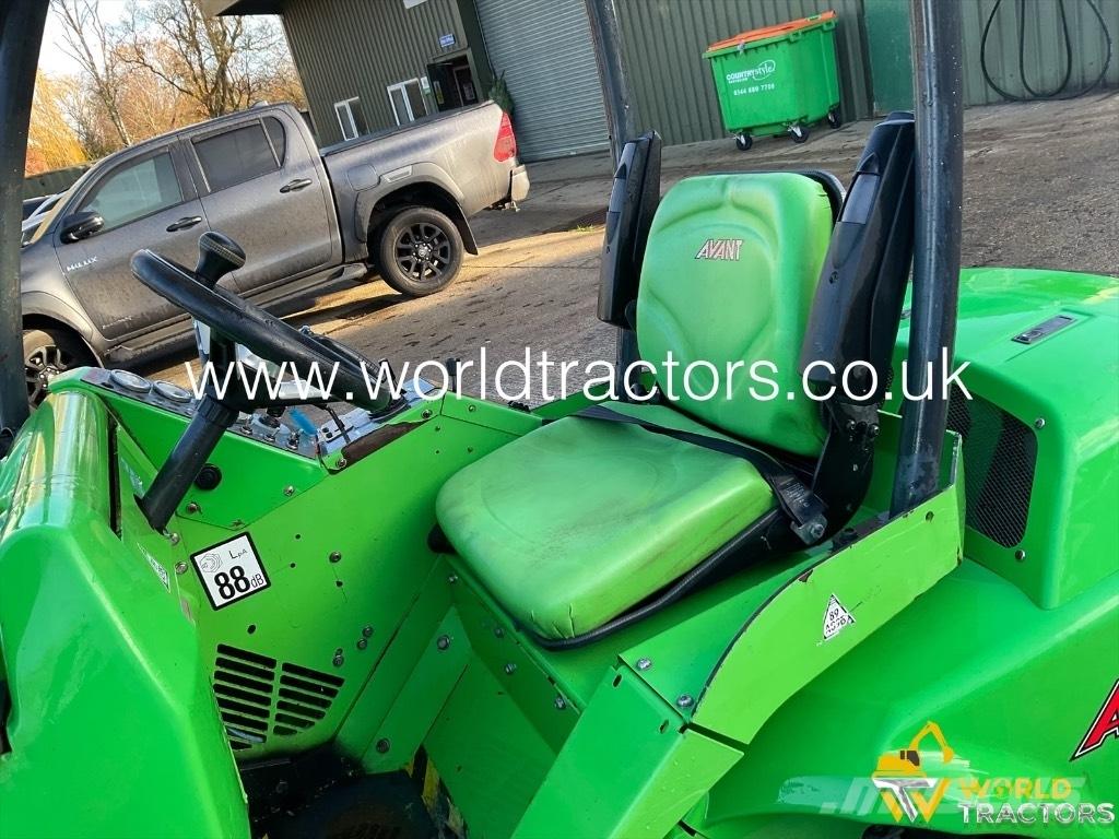 Avant 528 Minilader