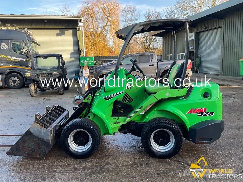 Avant 528 Minilader