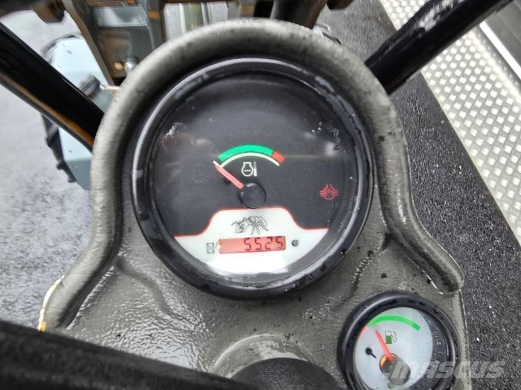 GiANT D 204 SW Minilader