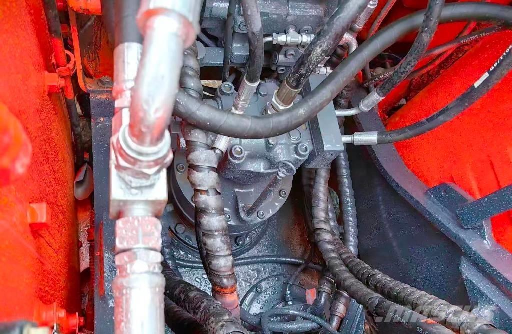 Doosan DX 140 Raupenbagger