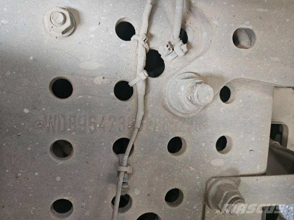 Mercedes-Benz 3951K Minidumper