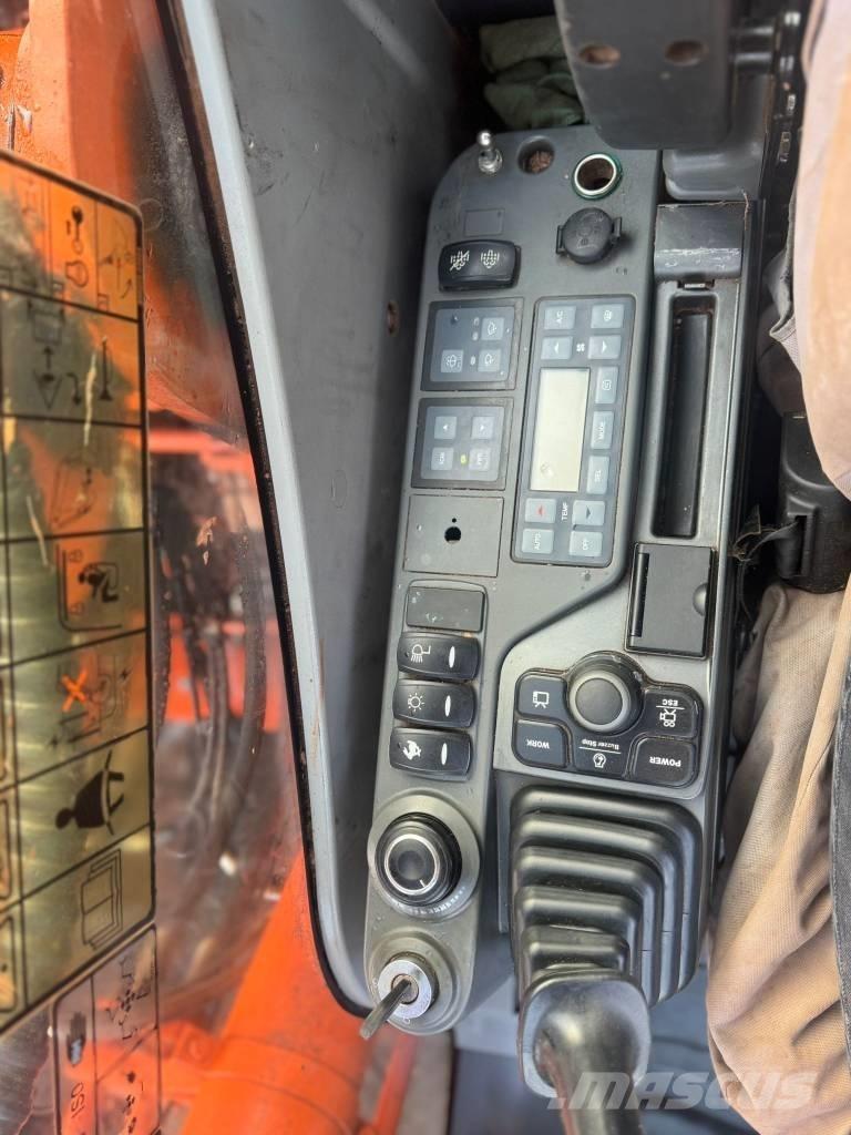 Doosan DX 225 LC Raupenbagger