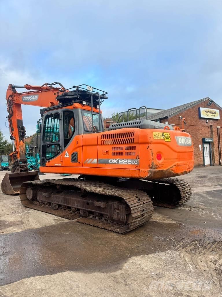 Doosan DX 225 LC Raupenbagger