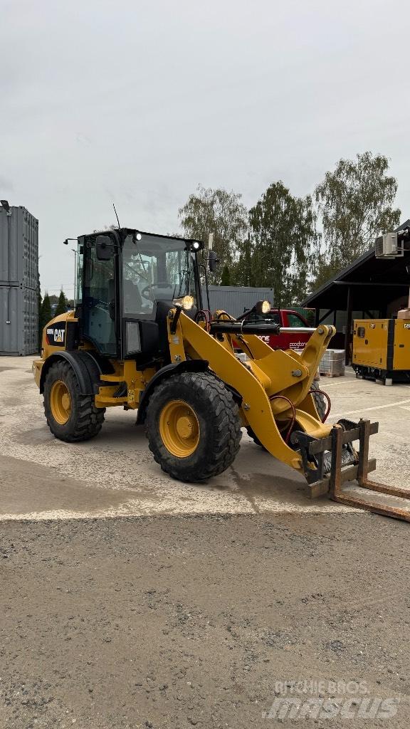 CAT 908 Radlader