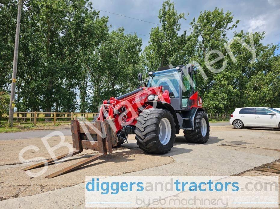 Schäffer 6680 Teleskoplader für Landwirtschaft
