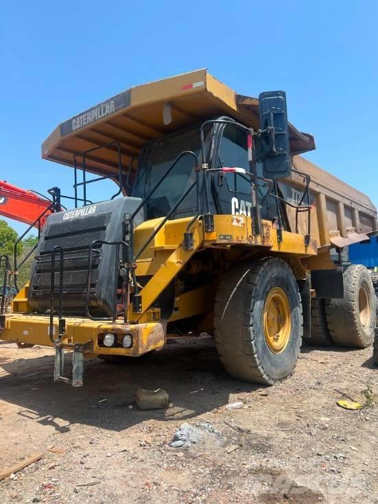 CAT 773 F Dumper - Knickgelenk