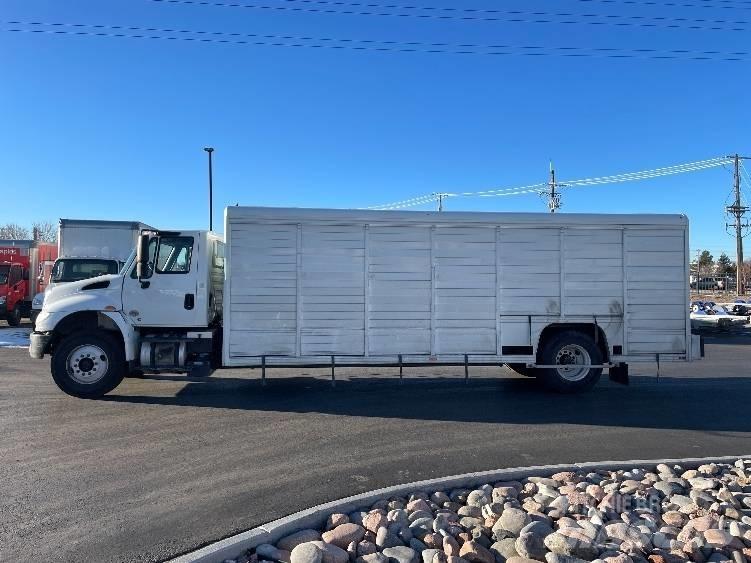 International 4300 Getränkewagen