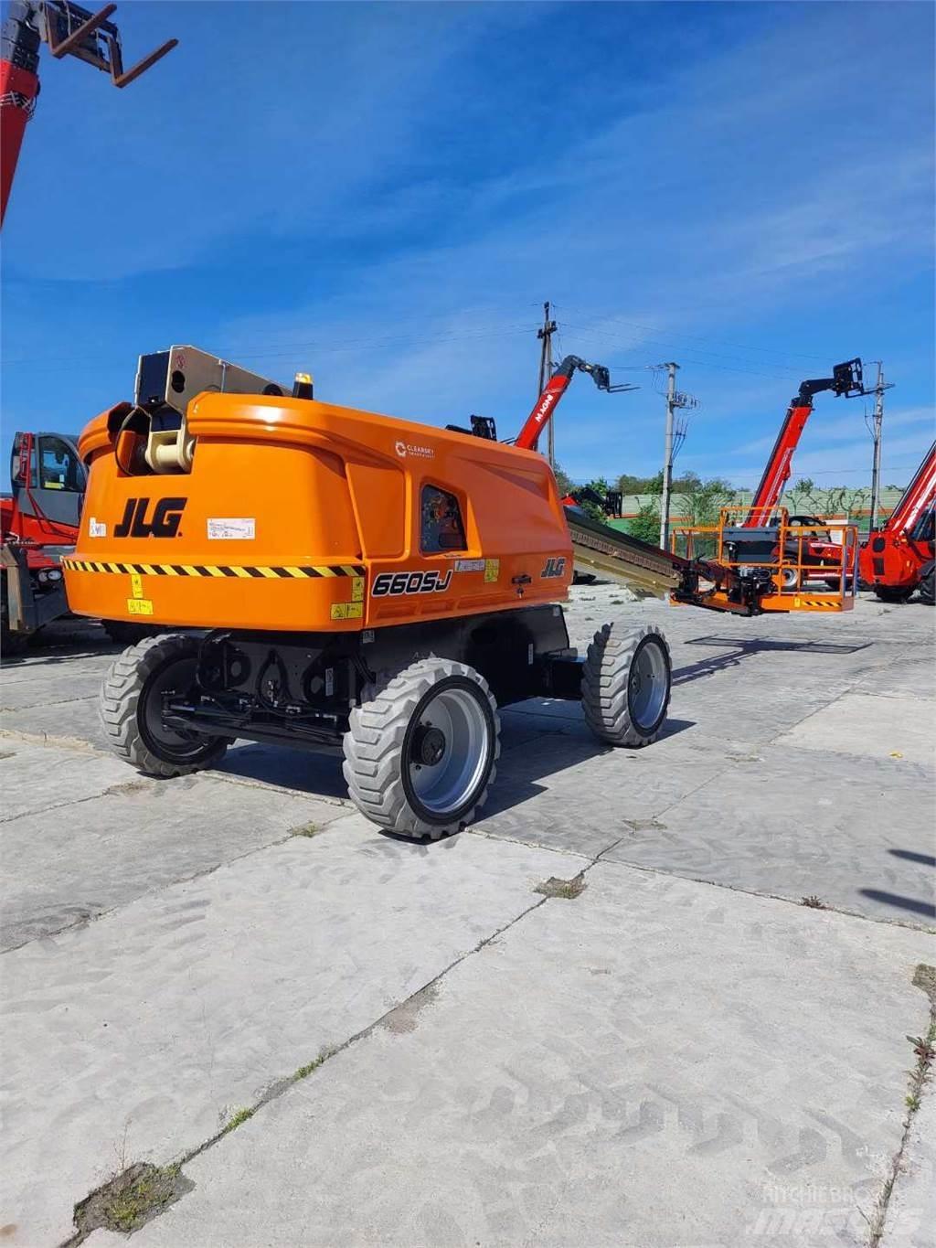 JLG 660SJ Teleskopbühnen