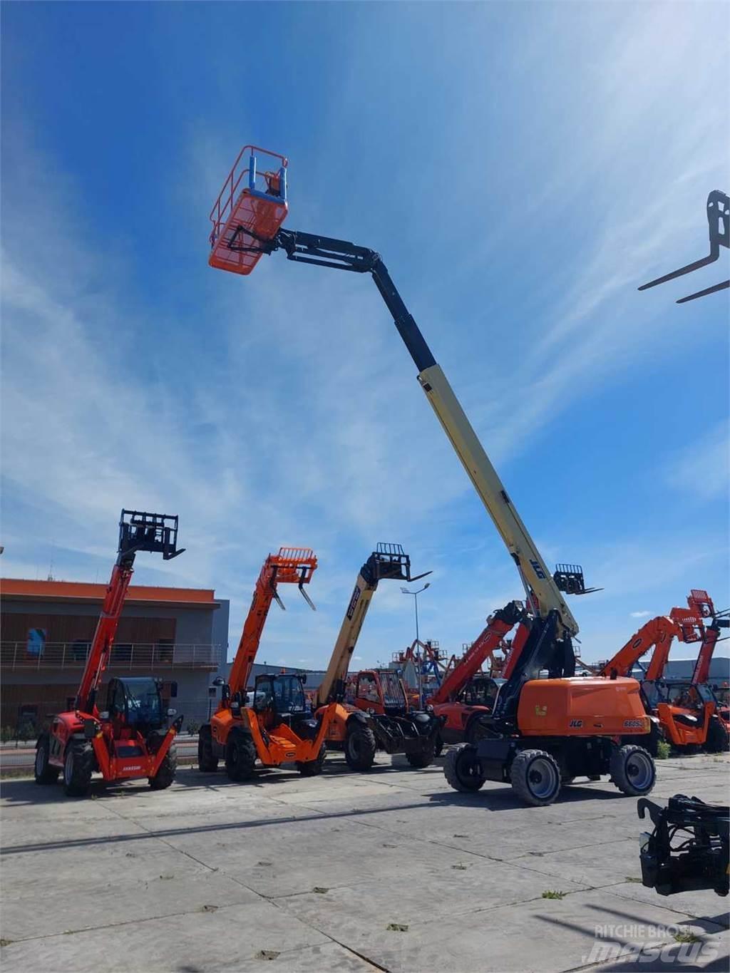 JLG 660SJ Teleskopbühnen