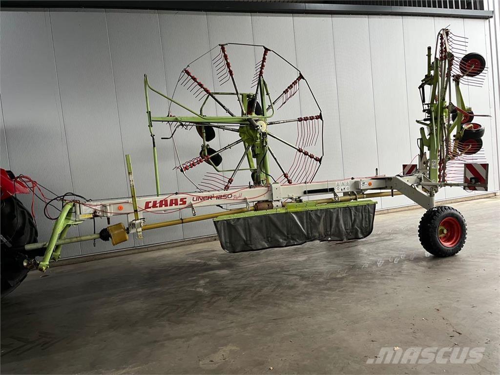 CLAAS Liner 1250 Schwader